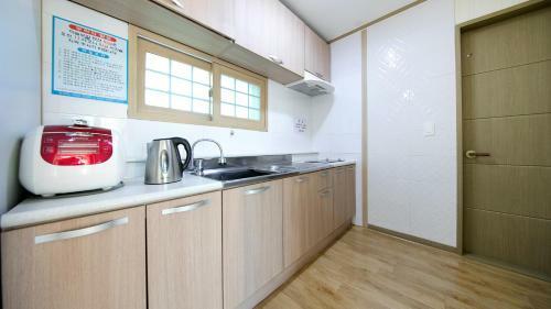 Yeosu Skypurple Pension