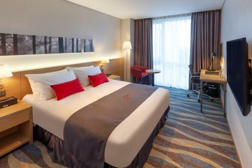 Ramada Encore By Wyndham Gimpo Han River Hotel