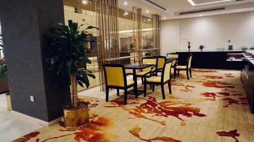 Al Kout Beach Hotel