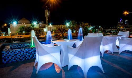 Hotel Flowery Holiday Suites
