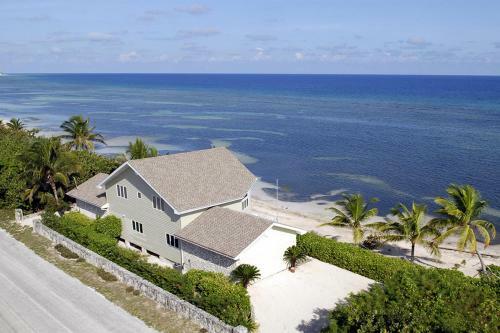 Castaway Cove By Grand Cayman Villas