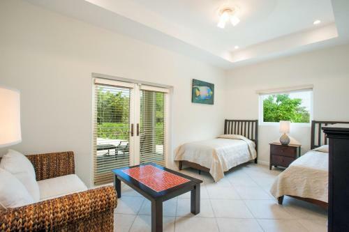 Christmas Palms By Grand Cayman Villas
