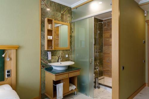 Shera Park Boutique Hotel