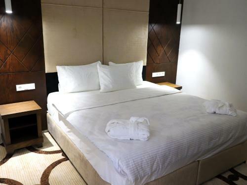 East Palace Hotel