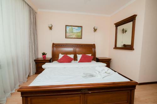 Azat Hotel