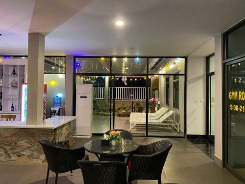 Urbanite Hotel