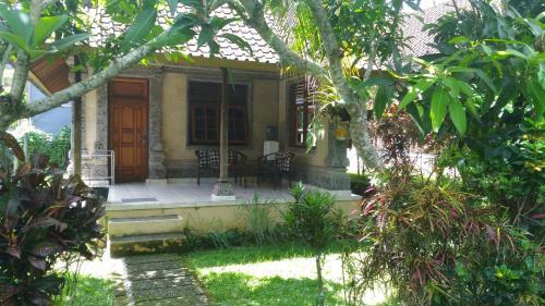 Hostal Arjana Bungalows 2