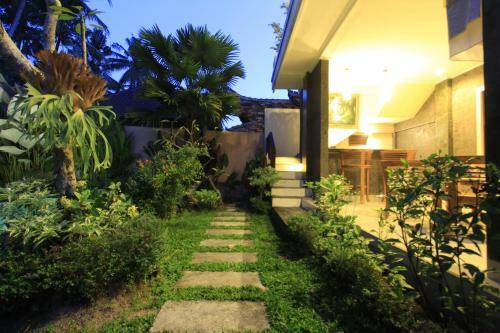 Villa Wates Sari