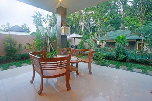 Villa Wates Sari