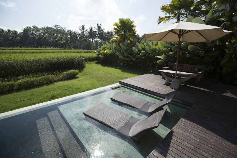 Hostal The Samara Villas & Restaurant