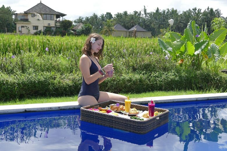 Hostal The Samara Villas & Restaurant