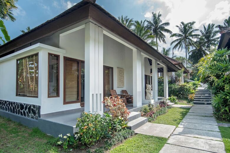 Hostal The Samara Villas & Restaurant