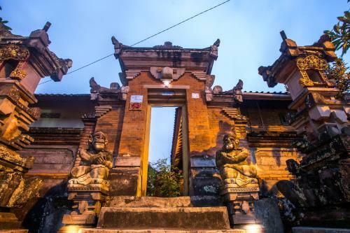 Hostal Gusti Kaler House