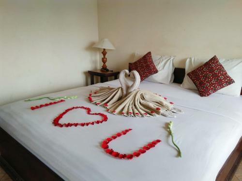 Hostal Nuriani Restaurant And Rooms