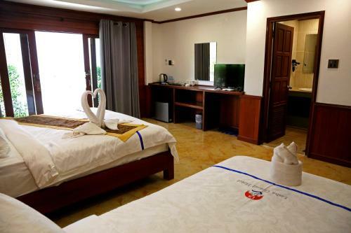 Lisha Grand Hotel