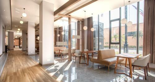 The Qube Hotel & Suite Vientiane