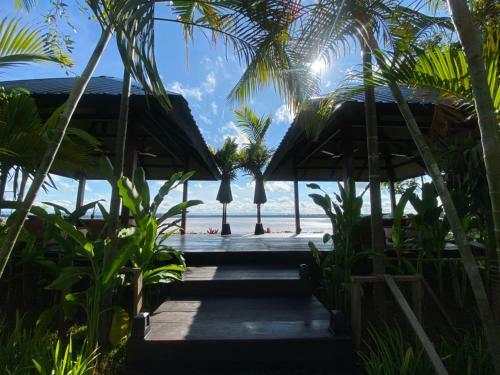 Hotel The Riviera Champasak