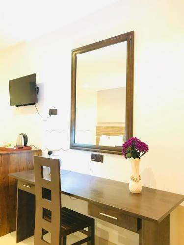 Kanola Luxury Hotel