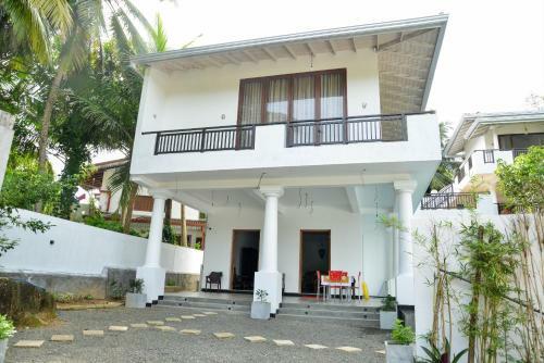Temple Blick Villa Unawatuna