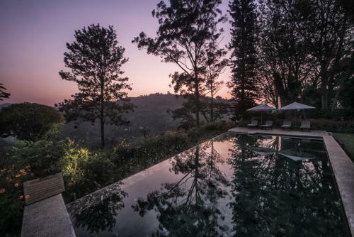 Hotel Nine Skies