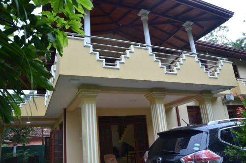 Villa Vinses In Hikkaduwa