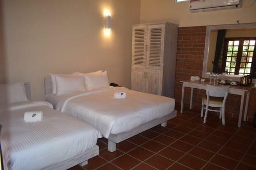 Olinia Airport Hotel