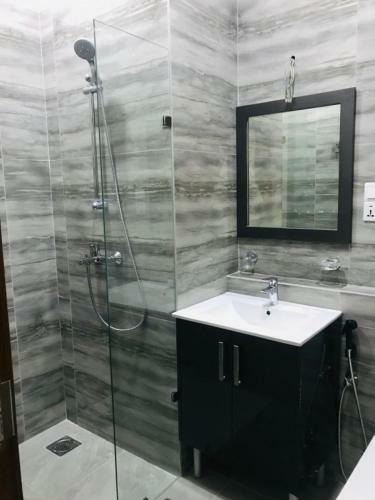 Apartamento Kingsview Residencies - 11 C