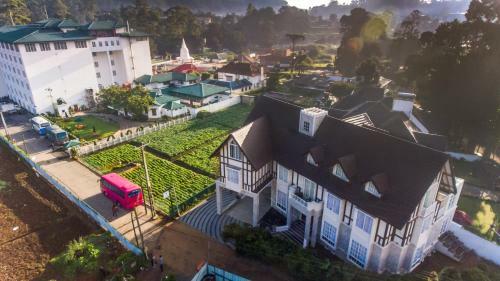Hotel The Lynden Grove