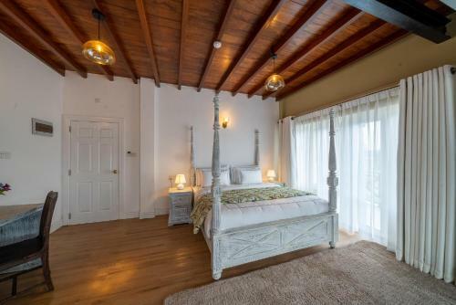Hotel Pedro Barn