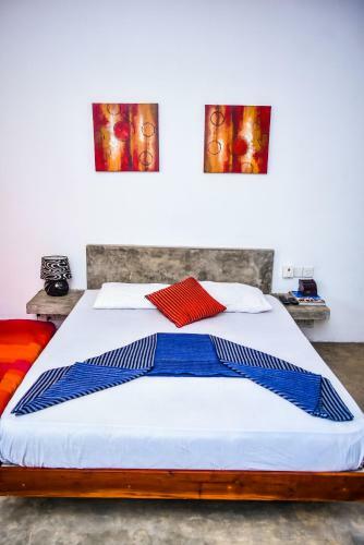 Kayjay Garden Hotel (Beach Front)