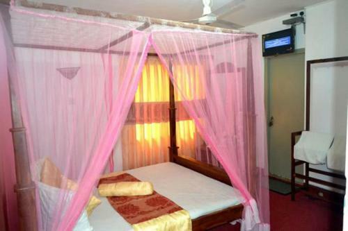 Thushara Hotel
