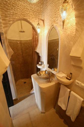 Hostal Riad Omri