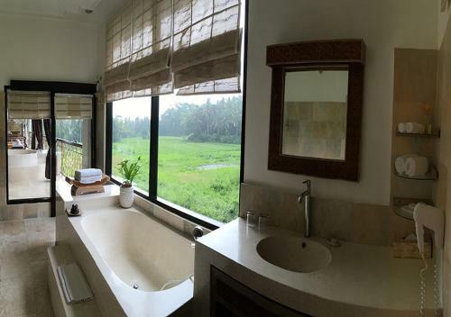 Hostal Frangipani Villas