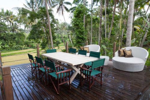 Hostal Swarapadi Villa
