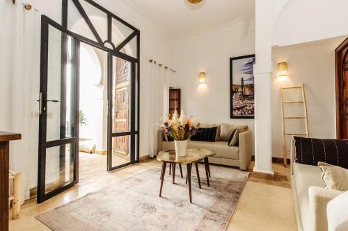 Hostal Riad Nayanour
