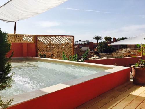 Hostal Room In Bb - Suite Kalifa In Luxurious Riad - Marrakech Spa And Massage
