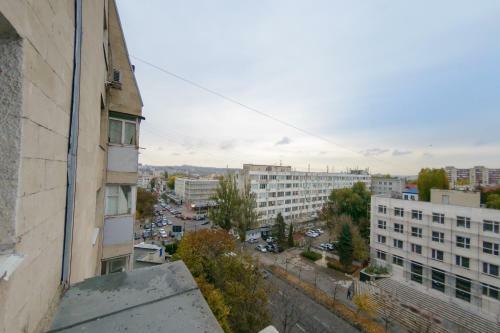 Bodoni Ultracentral Apartment