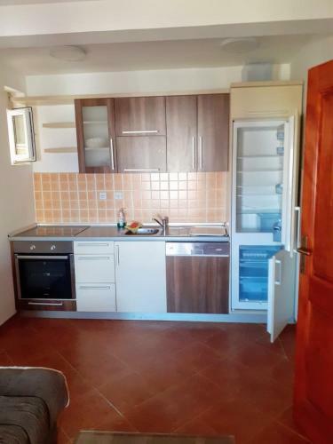 Adnan Apartments