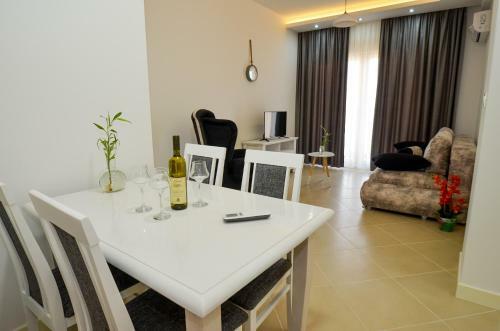 3m Lux Apartments Kotor