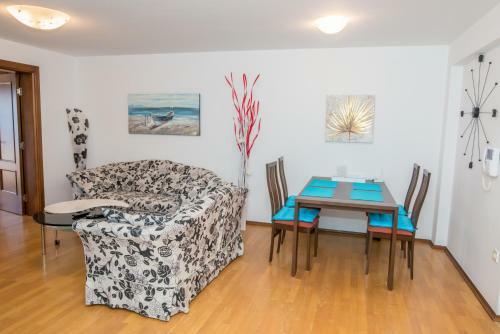 Apartment Elena Petrovac