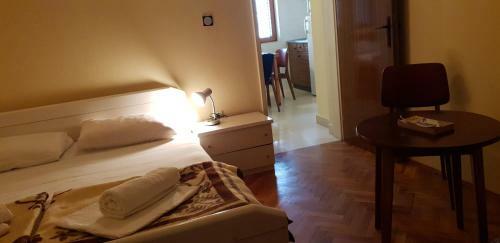 Hostal Momo Apartments