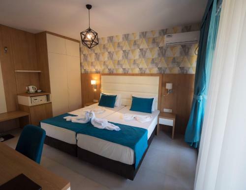Pearl Beach Hotel & Resort