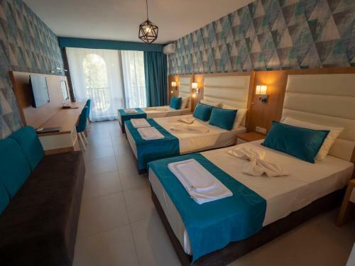 Pearl Beach Hotel & Resort