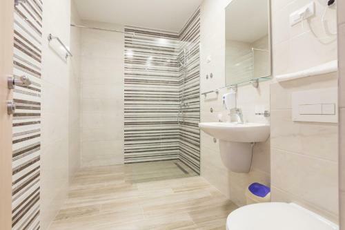 Aparthotel Adriatik Lux Apartments