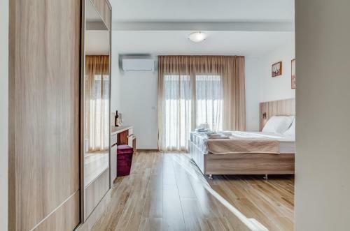 Aparthotel Adriatik Lux Apartments