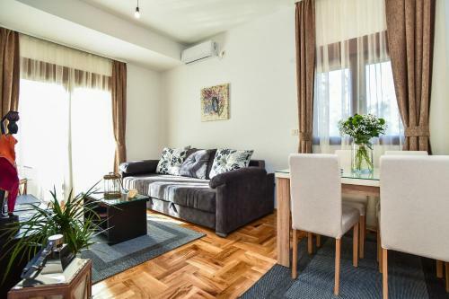 Vista Mar Apartments