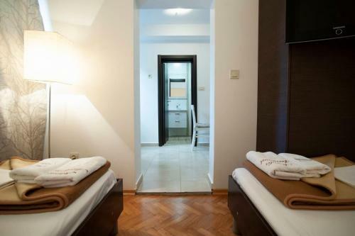 Mandir Apartments - Center