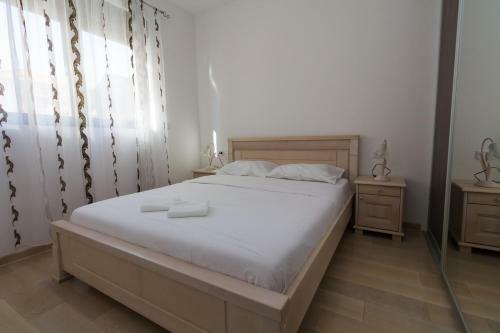 Sea View Apartments Perovic