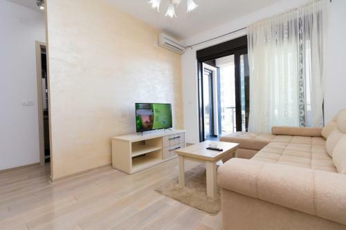 Sea View Apartments Perovic