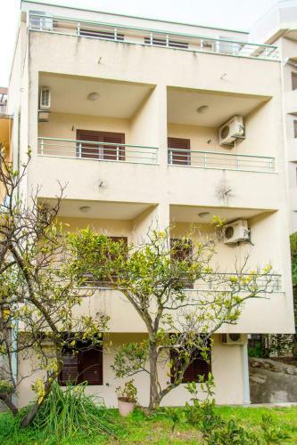 Hostal Guest House Mandarina